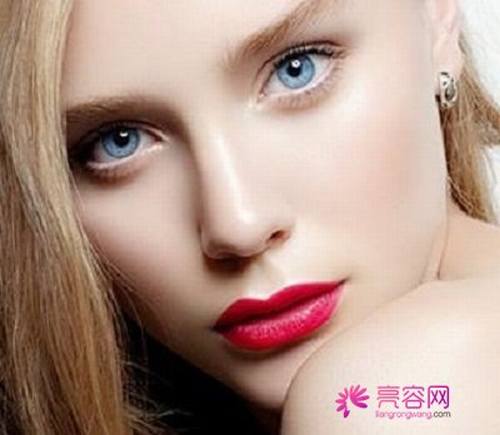 你真的了解隆鼻吗?!让我们一起来了解一下自体软骨隆鼻有哪些好处?自体软骨隆鼻术后该如何护理?