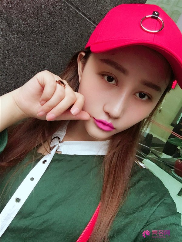 亲朋好友们都夸我变漂亮了,一条精致的线,就能够让眼睛瞬间变大、变亮、变漂亮!