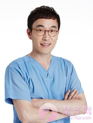 上海华美柳再亿自体脂肪隆胸怎么样?