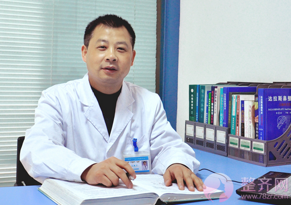成都华西王建平隆鼻多少钱?有没有案例?