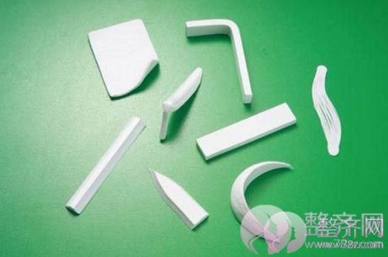 膨体和硅胶隆鼻,哪个更好?