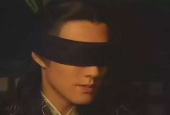 侧颜杀!二维到三维的变美升级攻略