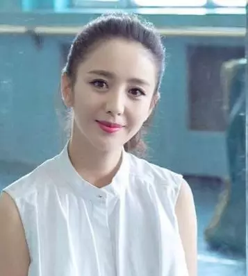 面部松弛毁所有,女神如何抗“老”