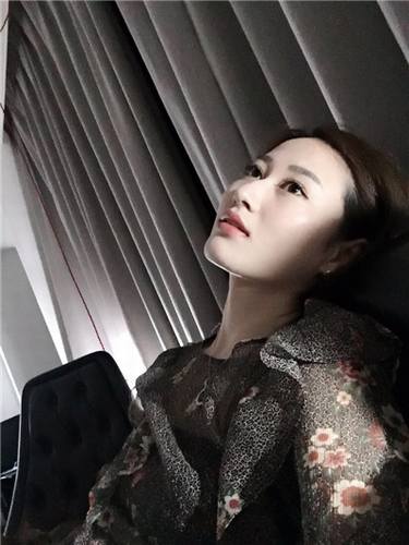 福利继续走起!更新一波福利~~~!全切双眼皮,各位MM们来看看你的双眼皮有木要他的做的自然呢?