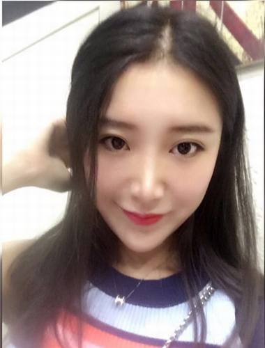 就问你这个鼻子漂亮不漂亮!?啥也不说了,小编给跪了,快告诉是在哪做的?,小编愿意跪下唱征服!