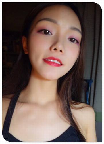 哎呀!有妹子主动反馈做鼻部手术的案例!小主十分高兴!这不,马上发来给大家瞧瞧!这还是自体软骨隆鼻哦!个人觉得这鼻子真心好看!完美!perfect!手动比心!比心!