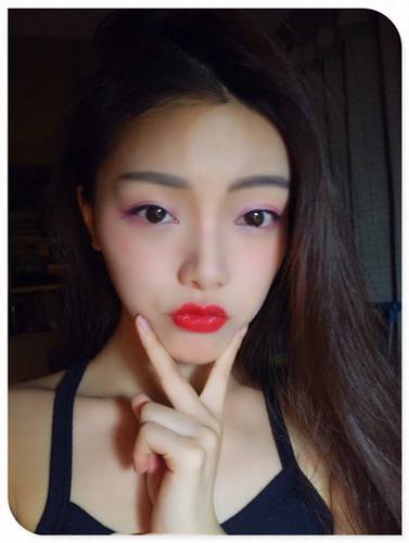 哎呀!有妹子主动反馈做鼻部手术的案例!小主十分高兴!这不,马上发来给大家瞧瞧!这还是自体软骨隆鼻哦!个人觉得这鼻子真心好看!完美!perfect!手动比心!比心!