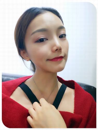 哎呀!有妹子主动反馈做鼻部手术的案例!小主十分高兴!这不,马上发来给大家瞧瞧!这还是自体软骨隆鼻哦!个人觉得这鼻子真心好看!完美!perfect!手动比心!比心!
