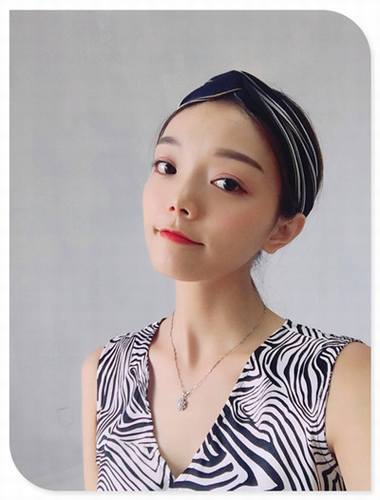 哎呀!有妹子主动反馈做鼻部手术的案例!小主十分高兴!这不,马上发来给大家瞧瞧!这还是自体软骨隆鼻哦!个人觉得这鼻子真心好看!完美!perfect!手动比心!比心!