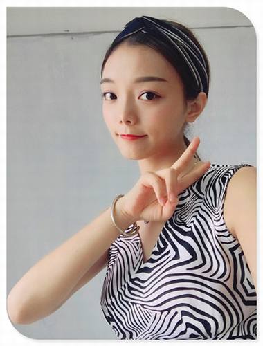 哎呀!有妹子主动反馈做鼻部手术的案例!小主十分高兴!这不,马上发来给大家瞧瞧!这还是自体软骨隆鼻哦!个人觉得这鼻子真心好看!完美!perfect!手动比心!比心!