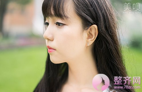 鼻子、下巴、额头一起做,侧脸无懈可击,正脸