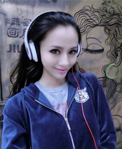 不要羡慕我的小翘鼻呦,因为你也可以拥有又翘又挺的鼻子!!小仙女们进来看看我是怎么从塌鼻子变成小翘鼻的吧!!