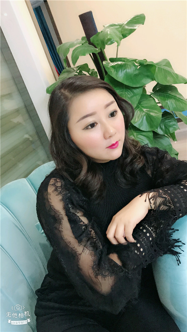 给姐妹们看看我的脂肪填充案例,做了脂肪填充脸部后大家都说我年轻了五岁,你们可不要羡慕我哦,哈哈哈哈,下面给大家看看我的变美经历!哇咔咔,嘿嘿~~~~