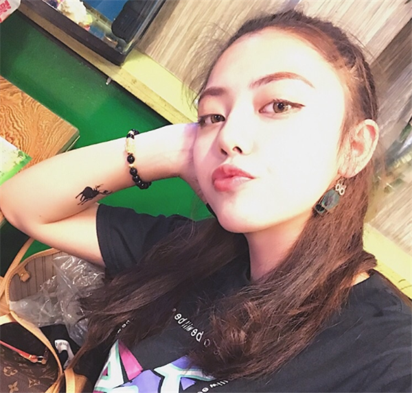 我的面部吸脂案例,从大脸妹子变成小脸女神只用了一个月!宝宝们进来看看我的神奇变化吧~~~~~
