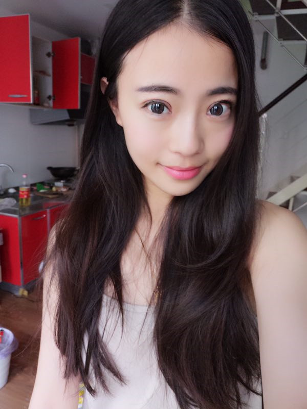 姐妹们,来看看我的双眼皮修复案例吧!看我修复的怎么样?之前失败的双眼皮手术给我留下了阴影,简直是花钱买罪受!