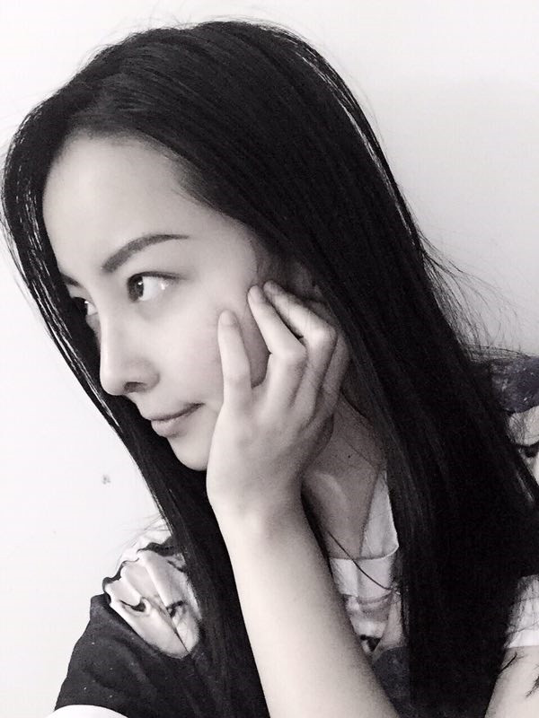 【我的假体隆鼻案例】新年快乐呀宝宝们,我来和大家分享我的隆鼻日记了,我自己恢复得不错,所以放心大胆的将自己的鼻子交给医院啦~