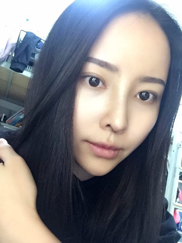 【我的假体隆鼻案例】新年快乐呀宝宝们,我来和大家分享我的隆鼻日记了,我自己恢复得不错,所以放心大胆的将自己的鼻子交给医院啦~
