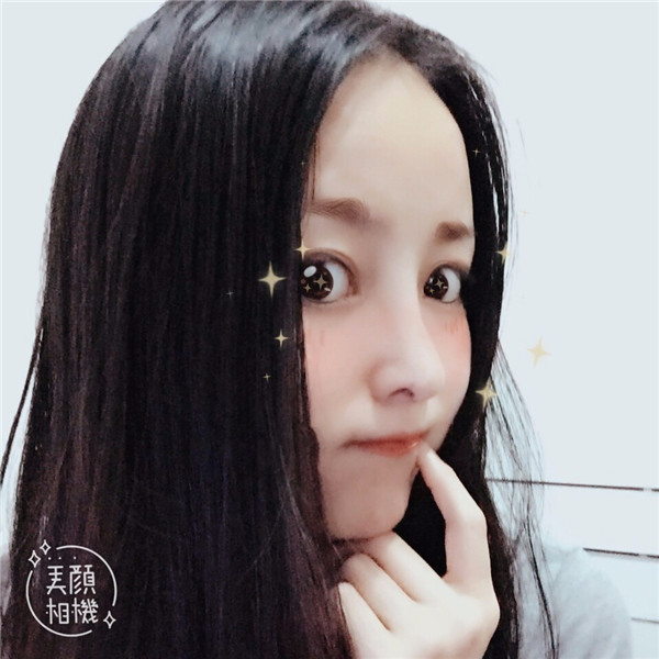 【我的假体隆鼻案例】新年快乐呀宝宝们,我来和大家分享我的隆鼻日记了,我自己恢复得不错,所以放心大胆的将自己的鼻子交给医院啦~