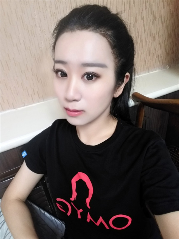 【分享案例】给宝宝们分享我的双眼皮之路啦!宝宝们我做双眼皮是打的局麻,其实局麻一点都不痛就跟蚊子叮差不多,不是特别注意完完全全就感觉不到
