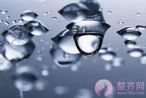 做面部填充,自体脂肪与玻尿酸有什么差别?