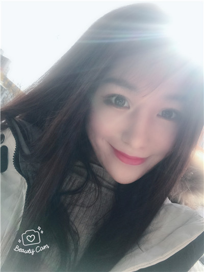 姐妹们,我分享一下我的切开双眼皮案例啦~~这几天天气变冷了,对我恢复双眼皮有好处哈哈~~