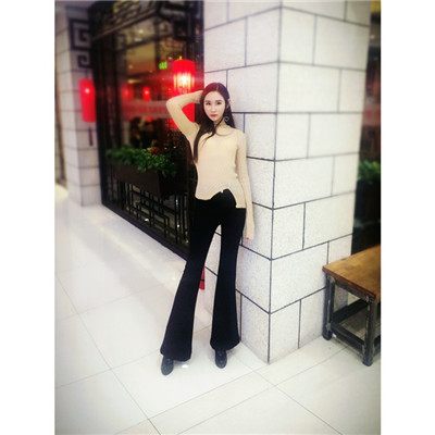 快了快了,清明小长假过去不久,5.1小长假就快来了,哈哈,今天给大家分享是的上海小模特的面部吸脂案例,比你美的人比你更努力哦!