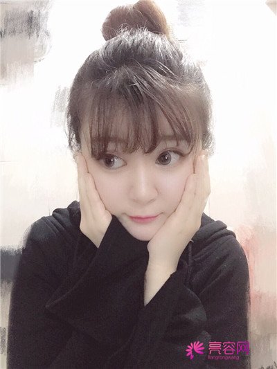 昨天有小主咨询瘦脸,让我多发点瘦脸的案例,这不,我就给大家分享一篇瘦脸,脸盘大的妹子可以看看哦,看看能否有经验可以学习到,哈哈哈~~~~