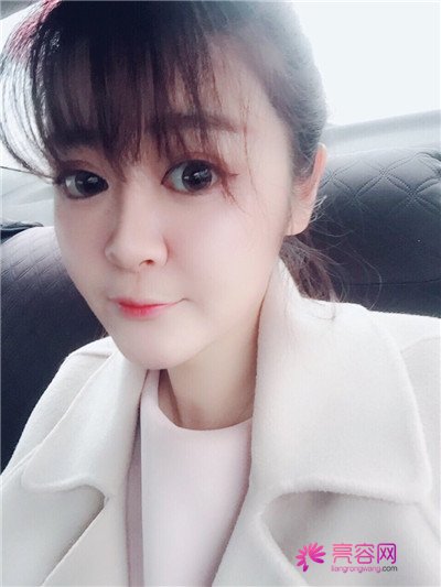 昨天有小主咨询瘦脸,让我多发点瘦脸的案例,这不,我就给大家分享一篇瘦脸,脸盘大的妹子可以看看哦,看看能否有经验可以学习到,哈哈哈~~~~