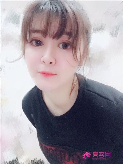 昨天有小主咨询瘦脸,让我多发点瘦脸的案例,这不,我就给大家分享一篇瘦脸,脸盘大的妹子可以看看哦,看看能否有经验可以学习到,哈哈哈~~~~
