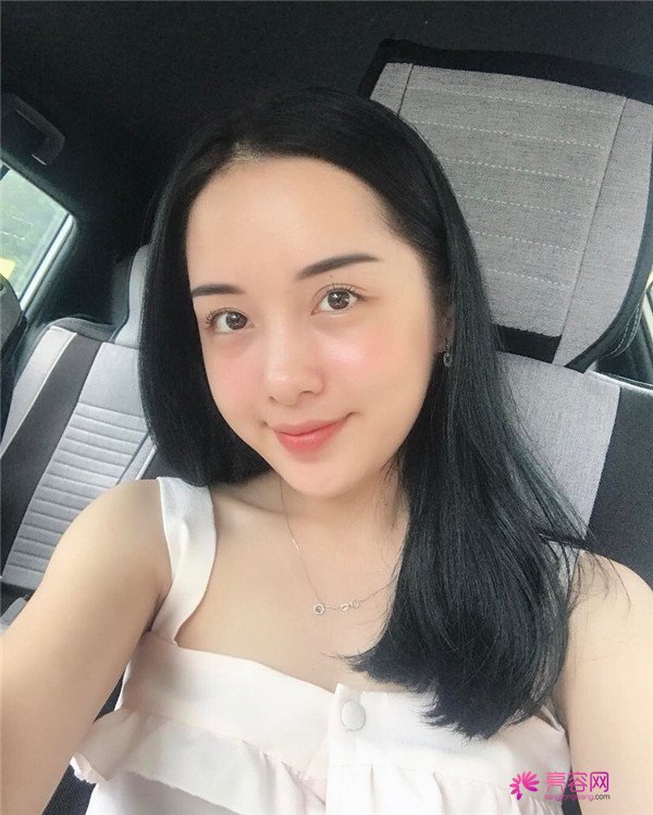 小仙女儿们,我也要过六一啦!!~~快快进来看我的神奇变美经历!脸部轮廓美的不行啊~~拍照再也不用各种找角度了嘻嘻~~,虽然都是成年人了~~不行不行~我也要过六一~~