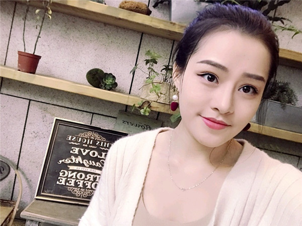 宝宝们,以前我一直觉得自己是丑小鸭,但是自从做了微整后,好多人都向我表白O(∩_∩)O哈哈