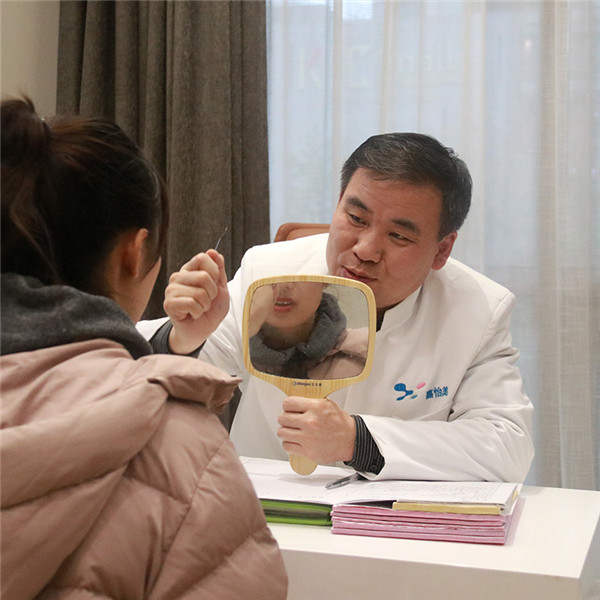 hello各位的宝宝们,我来写脂肪填充的反馈啦,跟大家分享一下我的术后感受