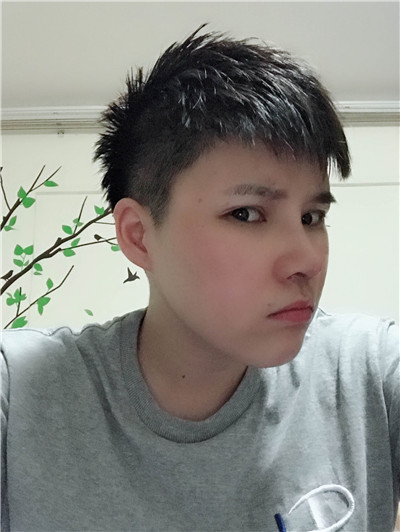广州韩妃整形美容杨德发肋软骨隆鼻案例价格分享,男孩子鼻子高挺起来整个人都变精神了。