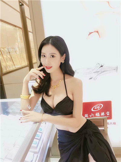 北京艺星翟红宇隆胸案例价格分享,你们的波霸姐姐又来啦~