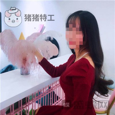 重庆五洲魏恒隆胸案例价格分享,穿上小红裙真的太有女人味了~~