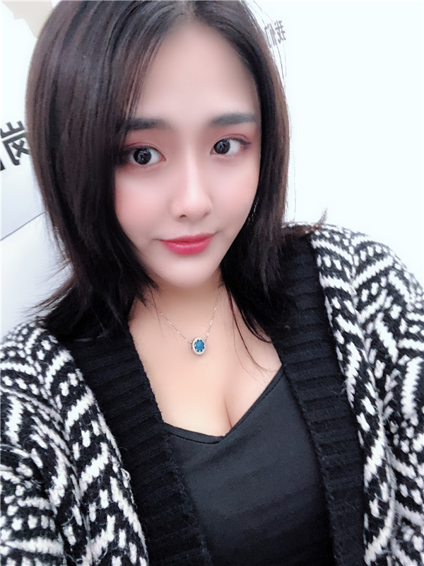 武汉中爱付荣峰隆胸怎么样?价格案例